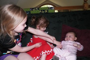 Big sister knows how to deal with this!